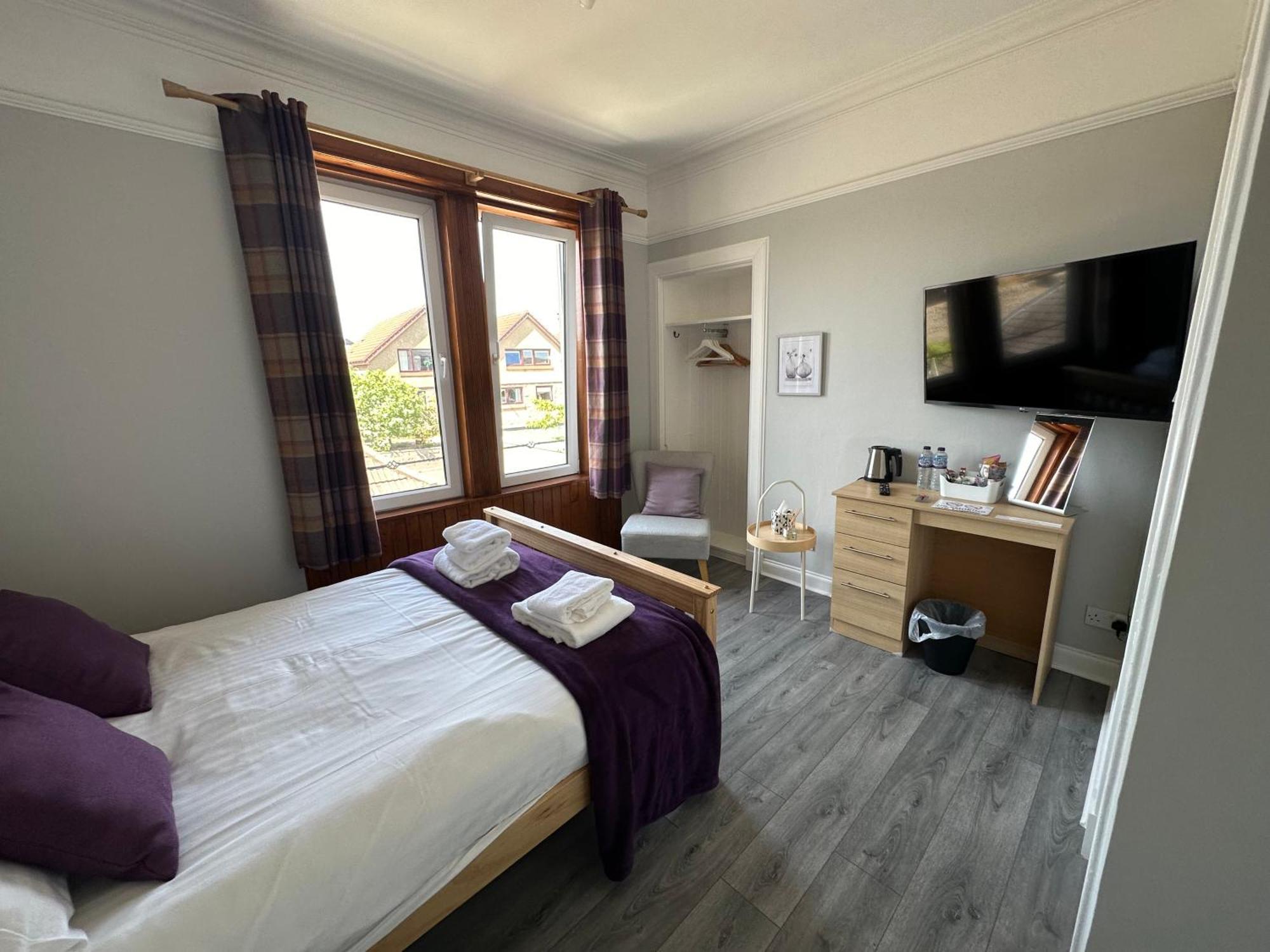 The Cairns Leven Hotel Leven  Exterior photo